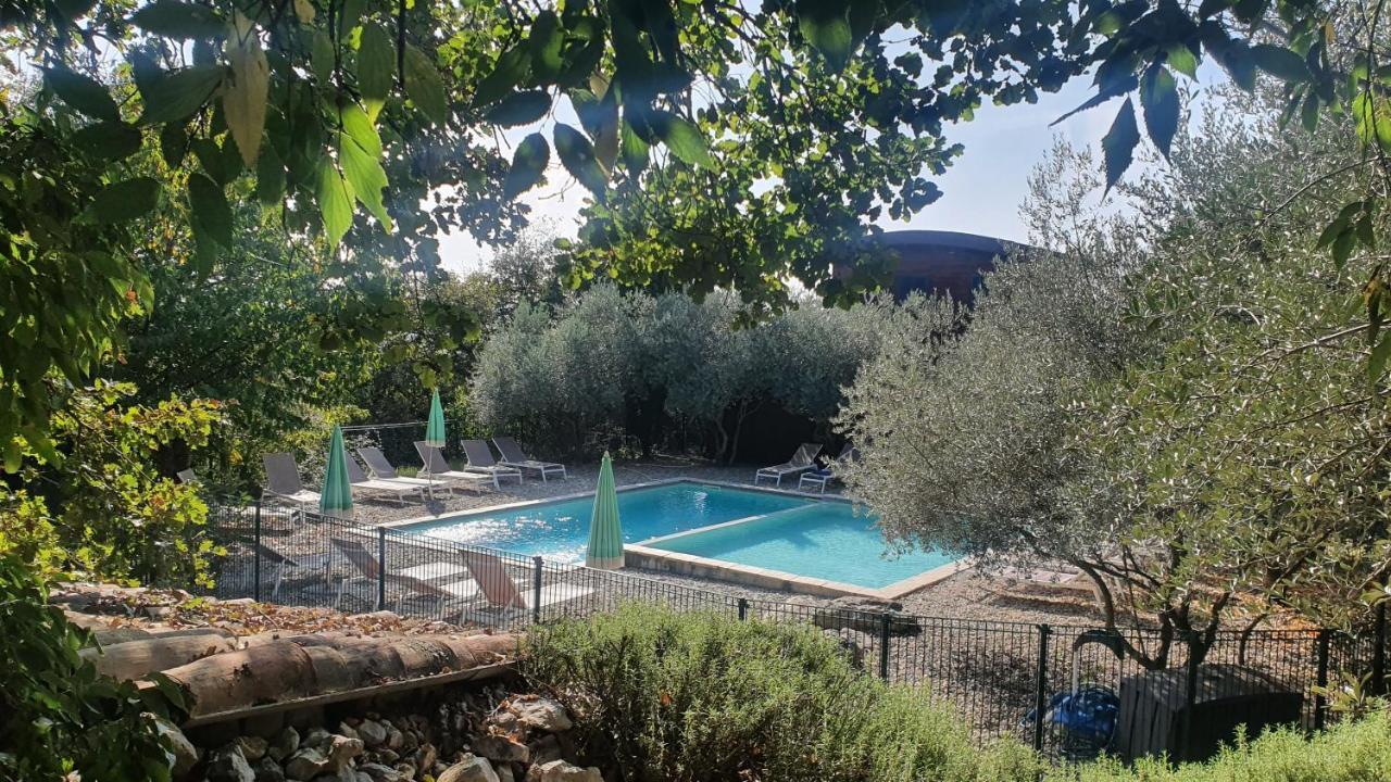 Roulottes Et Cabanes De Saint Cerice Vogue Εξωτερικό φωτογραφία