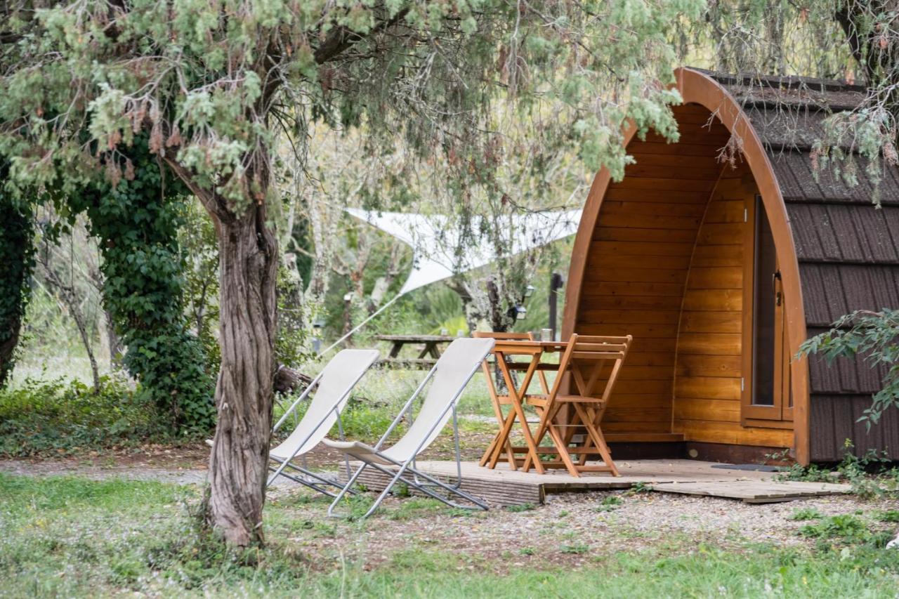 Roulottes Et Cabanes De Saint Cerice Vogue Εξωτερικό φωτογραφία
