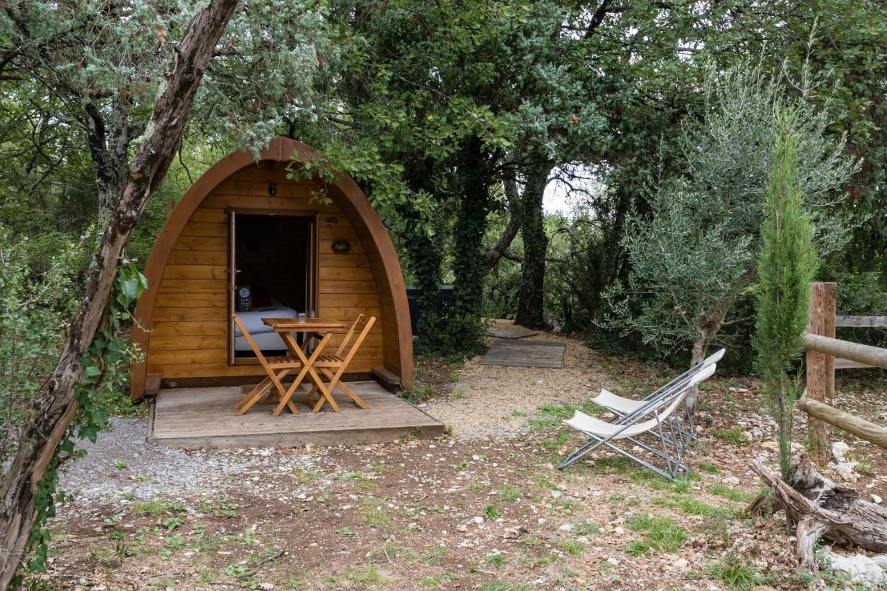 Roulottes Et Cabanes De Saint Cerice Vogue Εξωτερικό φωτογραφία