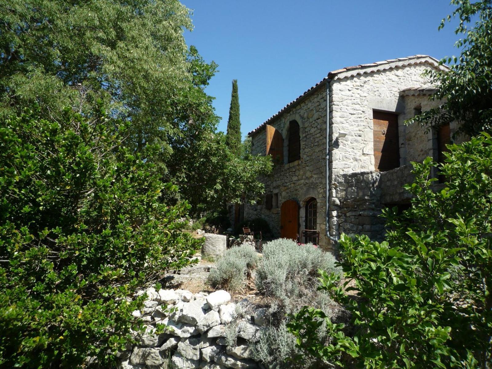 Roulottes Et Cabanes De Saint Cerice Vogue Εξωτερικό φωτογραφία